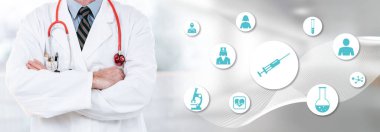 Kolları çaprazlanmış bir doktorla aşı kavramı