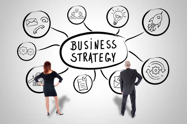 Koncepcja Strategii Biznesowej Ścianie Obserwowanej Przez Przedsiębiorców — Zdjęcie stockowe