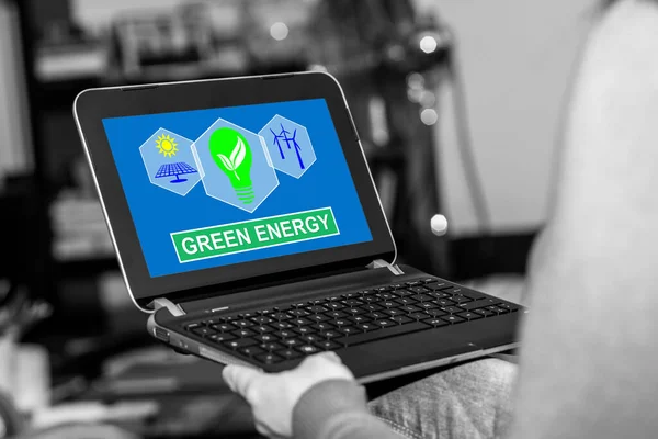 Schermo Del Tablet Che Mostra Concetto Energia Verde — Foto Stock