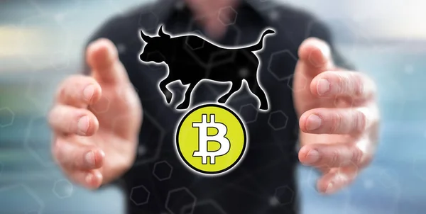 Bitcoin Bullish Trend Concept Tussen Handen Van Een Man Achtergrond — Stockfoto