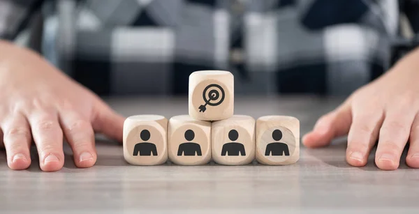 Concept Van Doelmarketing Met Iconen Houten Blokjes — Stockfoto