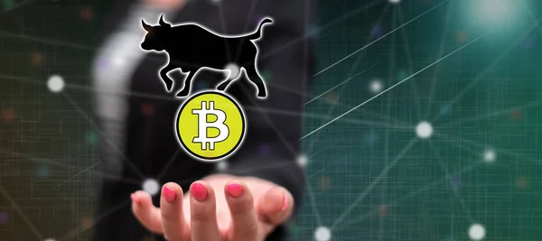 Bitcoin Bullish Trend Concept Boven Hand Van Een Vrouw Achtergrond — Stockfoto