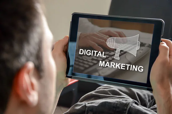 Digitaal Marketingconcept Een Tablet — Stockfoto
