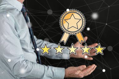 Kaliteli bir kavram bir erkeğin ellerinden üstündür.