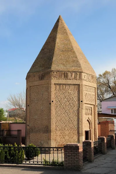 Yusuf Bin Kuseyr Mausoleum Nakhchivan Autonomous Region Azerbaijan Mausoleum Built — Stock Photo, Image