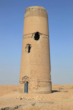 Kuzey Minaresi 12. yüzyılda Büyük Seljuk döneminde inşa edilmiştir. Minaredeki tuğla sanatı olağanüstüdür. Dehistan, Türkmenistan.