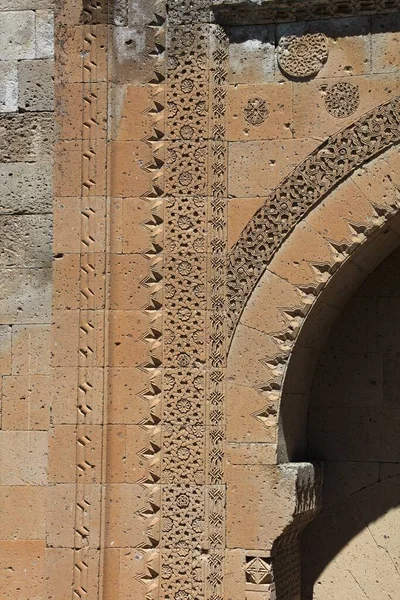 Agzikara Han Caravanserai Anatolian Seljuk時代は 1231年から1239年の間に建てられました CaravanseraiはHoca Mesutによって建設されました トルコのアクサレー — ストック写真