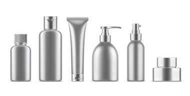 Gerçekçi boş Kozmetik Şişeler ayarlayın. Boş şablon Metalik Gümüş Kapaklı plastik paket topluluğu. Şişe sıvı sabun, şampuan, krem, tüp, losyon. 3d vektör mockup beyaz izole