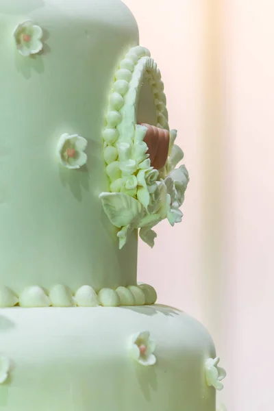 Süße Schönheit Blume Und Topping Pastellfarbe Auf Hochzeitstorte Dekoration — Stockfoto