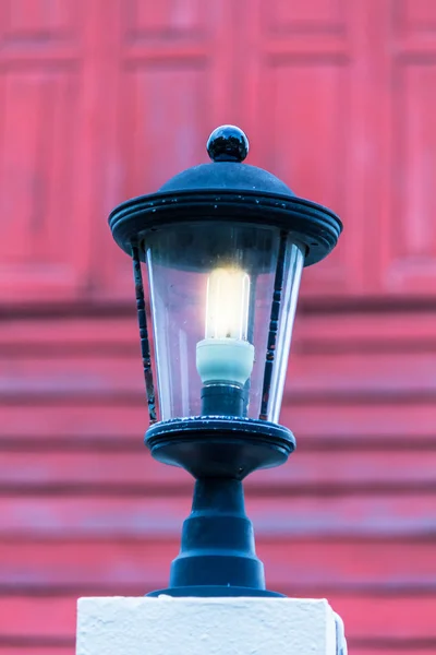 Lampe Dekoration an der Wand Hintergrund. — Stockfoto