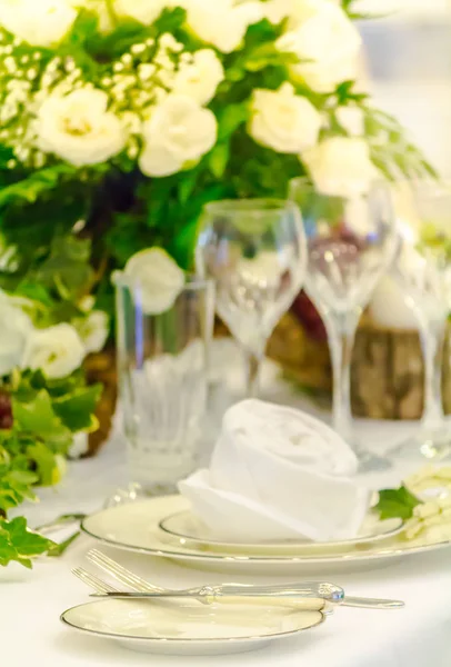 Luxury wedding party dinner table setting concept.