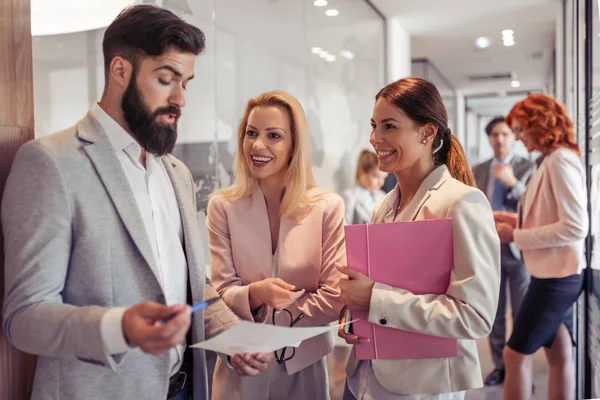 Gente Negocios Trabajando Juntos Nuevo Proyecto Startup Oficina Negocios Personas — Foto de Stock