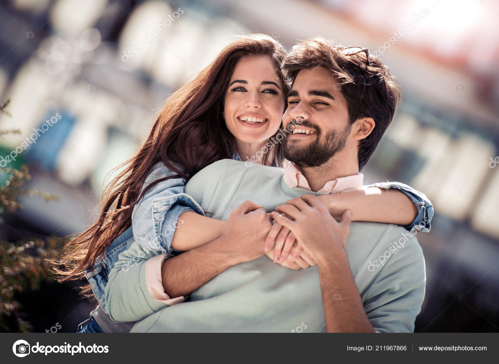 Smiling Couple Love Outdoors Young Happy Couple Hugging City ...