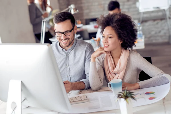 Equipo Negocios Sentado Trabajo Oficina Planificación Negocios Personas Tecnología Concepto — Foto de Stock