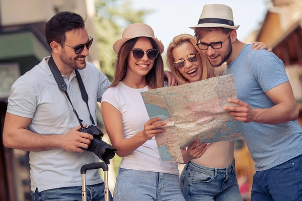 Vrolijke Vrienden Plezier Samen Vakantie — Stockfoto