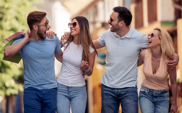 Best Friends Having Great Time Shopping — Stock Photo, Image