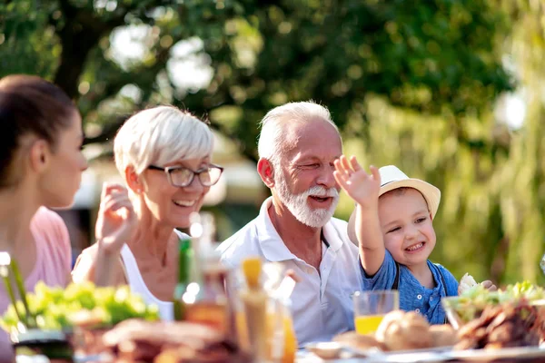 Leisure Holidays People Concept Happy Family Having Lunch Summer Garden — Stock Photo, Image