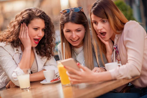 Amigos Sexo Feminino Ter Grande Momento Café — Fotografia de Stock