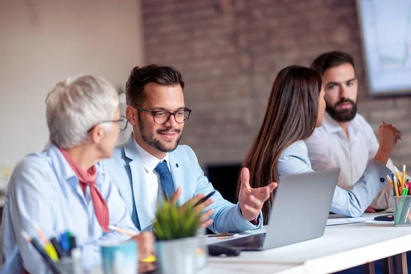 Grupo Personas Que Trabajan Nuevo Proyecto Oficina Moderna Concepto Estilo — Foto de Stock