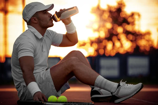 Joueur Tennis Reposant Sur Court Tennis Concept Fitness Mode Vie — Photo