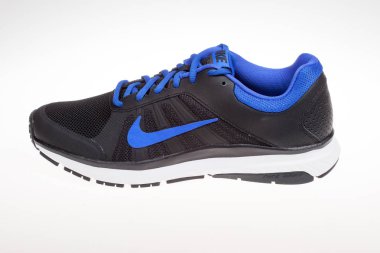 Shot - Varna, Bulgaristan stüdyo 25 Mayıs 2017: Nike Dart koşu ayakkabısı. Nike Ocak 1964 yılında kurulmuş Amerikalı, şirketidir.