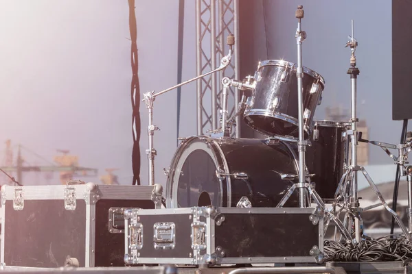 Prestaties Podium Met Drums Voor Show Backstage Vóór Een Concert — Stockfoto