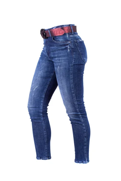 性感女人蓝色牛仔裤 女性腿在牛仔裤被隔绝白色 — 图库照片