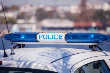 Polis araba işareti. Siren ışık
