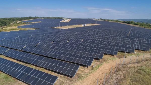 Luchtopname Van Fotovoltaïsche Zonne Energie Zonne Energiecentrale Van Boven Ecologische — Stockfoto