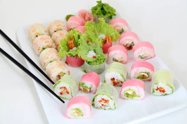Sushi Auf Weißem Teller Traditionelles Japanisches Fohlen — Stockfoto