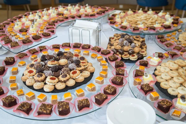 Delicioso Bar Caramelos Decorado Dulces Una Mesa Buffet Evento Lujo — Foto de Stock