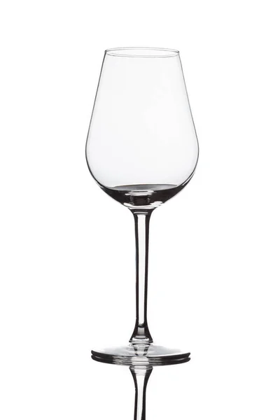 白い背景で隔離の空ワイン グラス — ストック写真