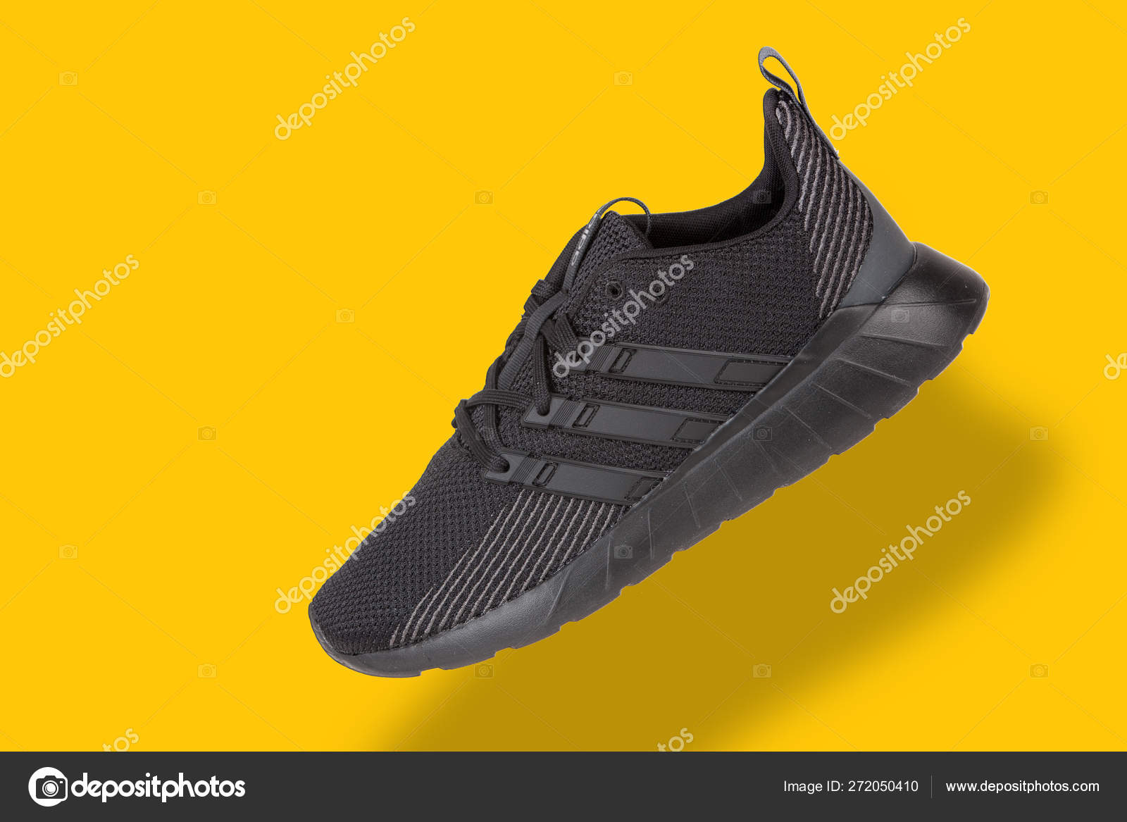 adidas questar sport