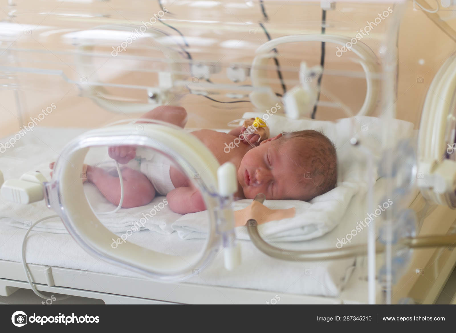 Incubadora Bebes Prematuros De Meses Bebê Recém Nascido Cmplete