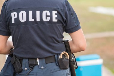 bir polis memurunu detay