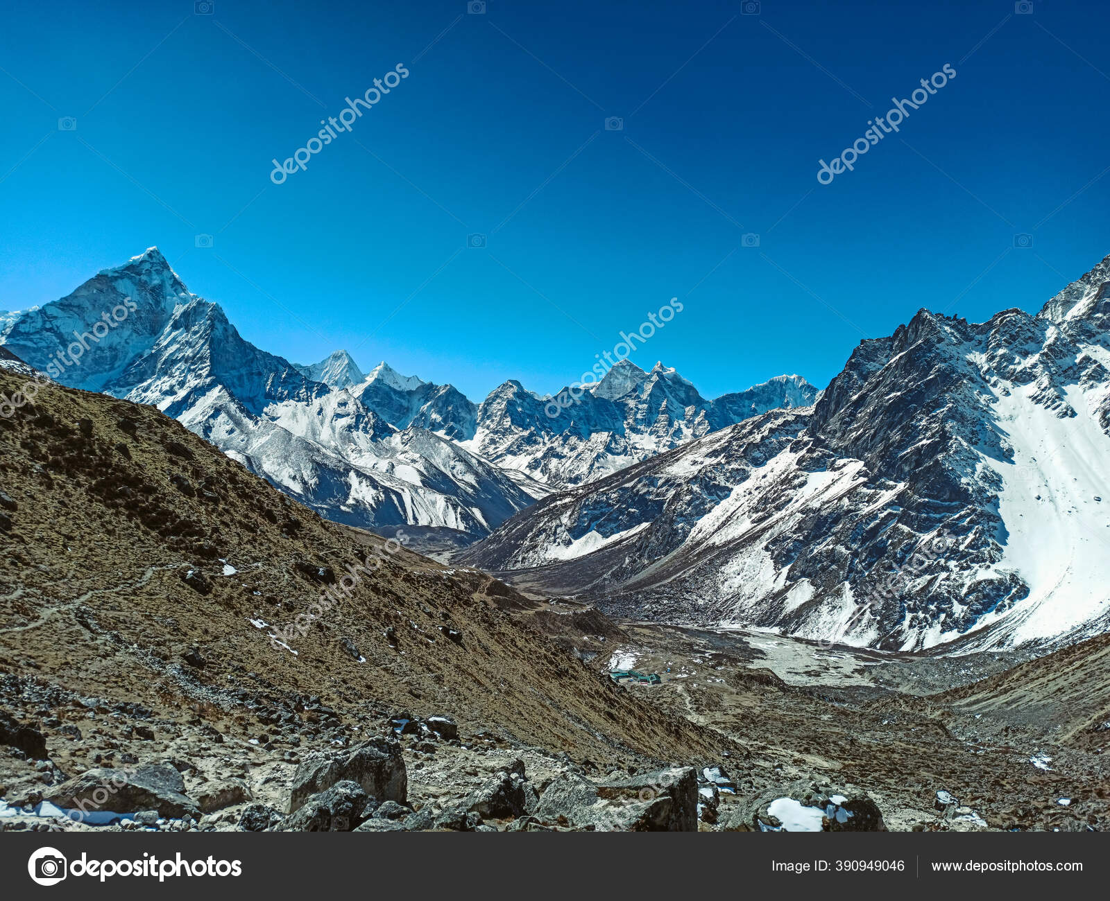 Beautiful Khumbu Valley Mountains Landscape Everest Base Camp Trek.