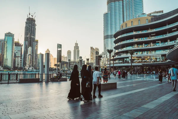 Dubai Emirados Árabes Unidos Dezembro 2018 Turistas Pessoas Locais Perto — Fotografia de Stock