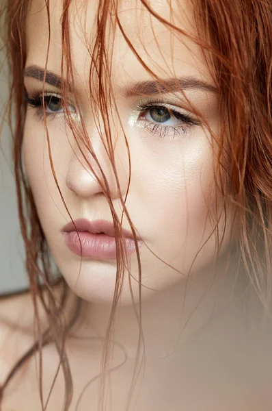 Young Girl Gentle Way Red Hair Beautiful Model Shining Skin — 스톡 사진