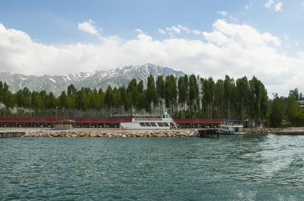 Veduta Del Monte Suphan Una Barca Sul Lago Van Ubicazione — Foto Stock