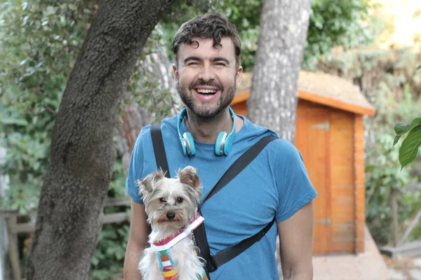 Close Retrato Belo Jovem Com Filhote Cachorro Bonito Rua — Fotografia de Stock