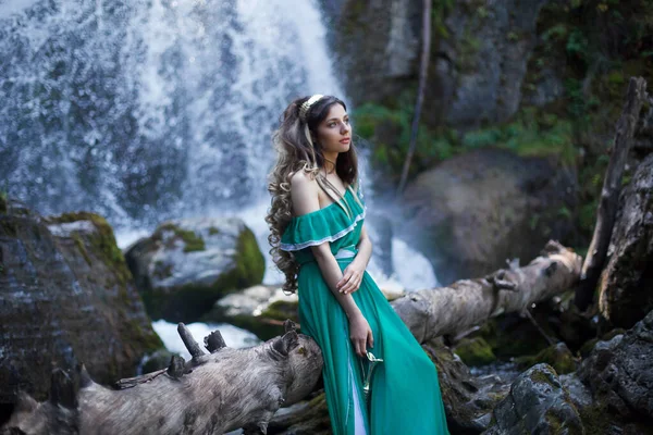 Tale Nymph Stream Girl Green Dress Background Waterfall — Stock Photo, Image