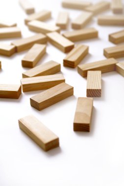 Tahta dikdörtgenler beyaz arka planda farklı sıralanmış. Uzayı kopyala Sunum için kapak şablonu, broşür, web, afiş, katalog, poster, kitap, dergi 