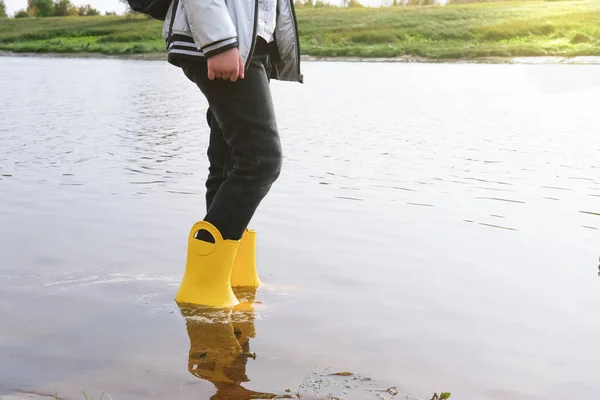 Girl Wearing Yellow Rain Boots Standing River Water Cropped View — Stock Photo, Image