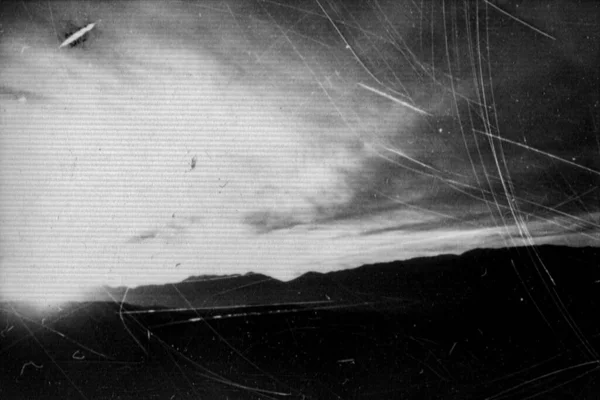 Görkemli manzara (siyah ve beyaz, analog fotoğrafçılık)