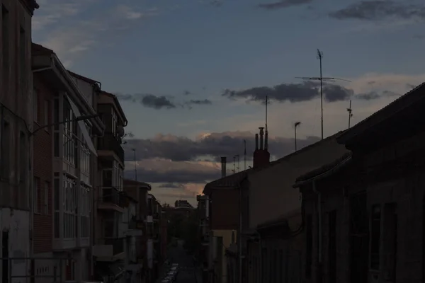 Nuvens Pôr Sol Sobre Rua — Fotografia de Stock