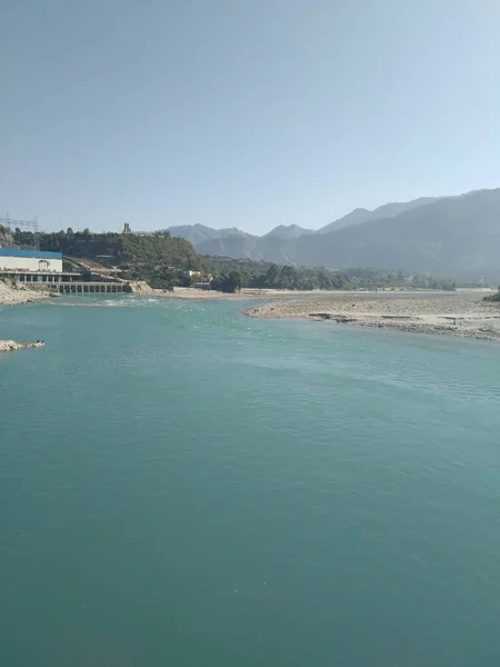 Asya 'daki su barajı manzarası, çok güzel bir arka plan.