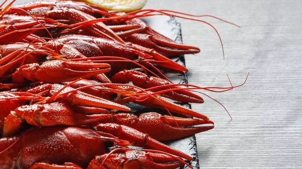 Güzel, lezzetli, kaynamış kırmızı kerevitin arka planı