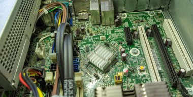 Bilgisayar ana kartı elektronik bilgisayar donanım teknolojisini kapat.