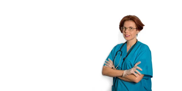 Friendly doctor pediatrician on white isolated background. Banner. — Stock Photo, Image