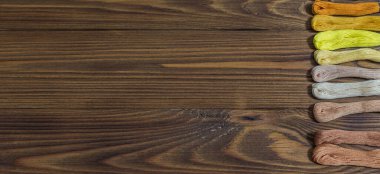 Masaya çapraz dikiş için iplikler, boşluğu kopyala